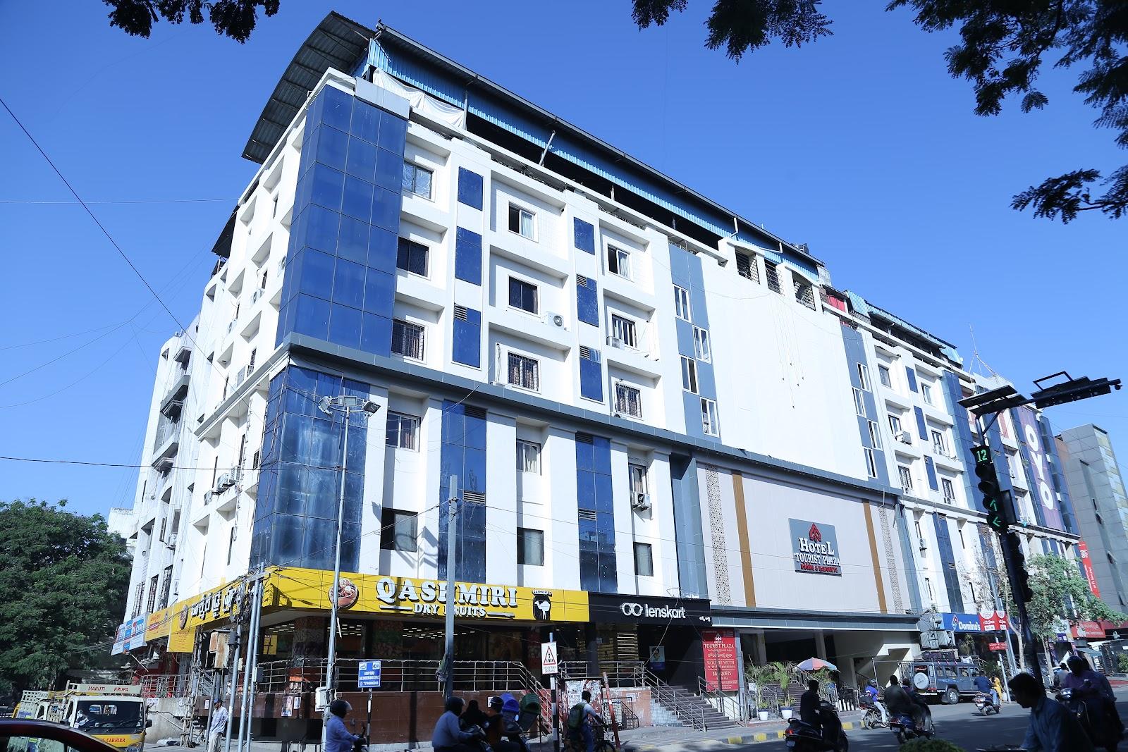 Hotel Tourist Plaza – photo 4