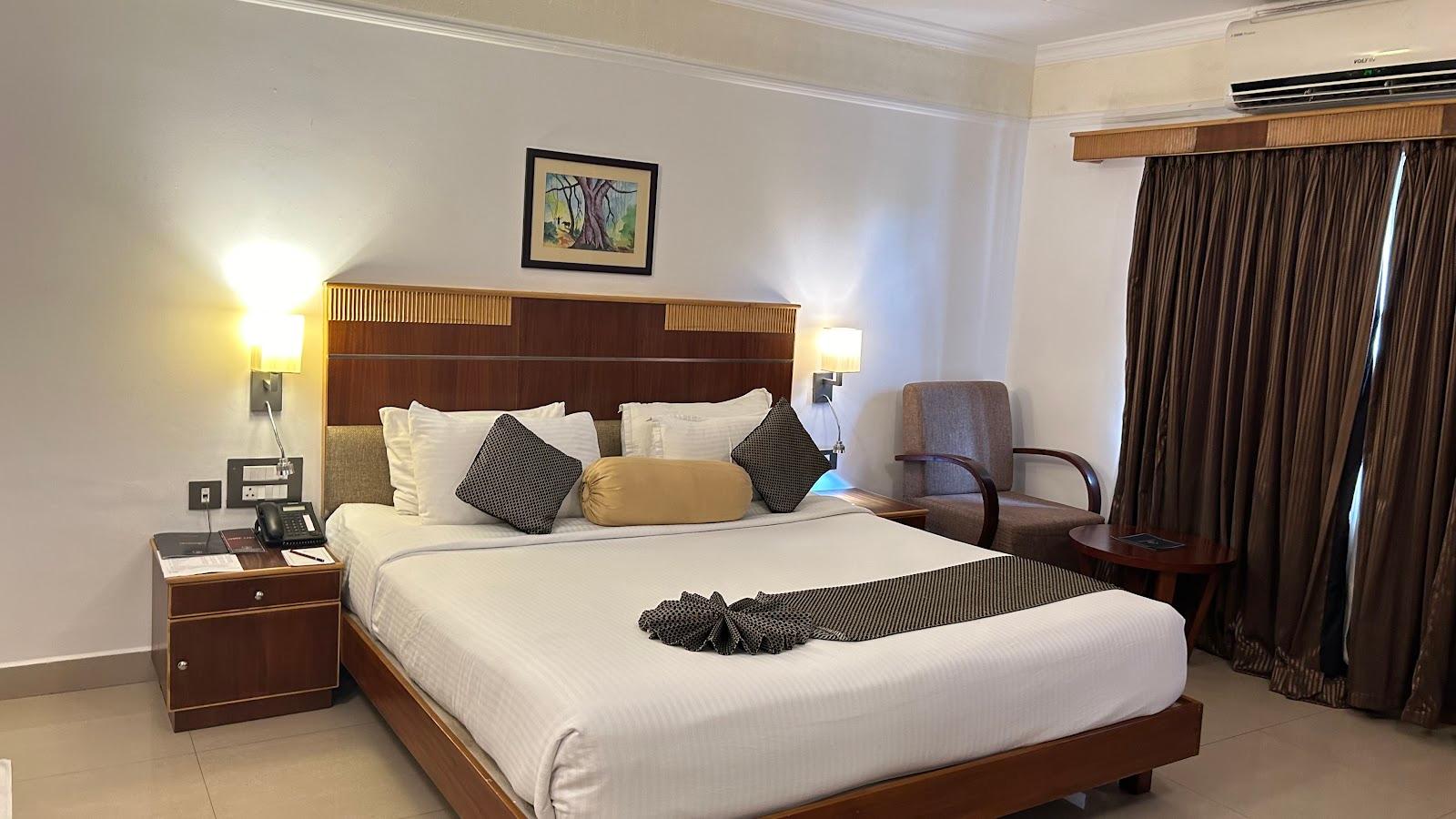 Contour Backwaters Hotel Resort & Convention Centre – photo 3