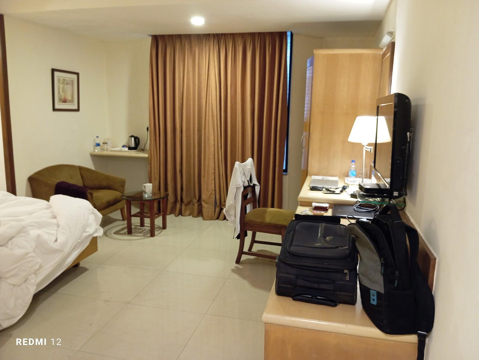 Park Central Comfort E Suites – photo 1