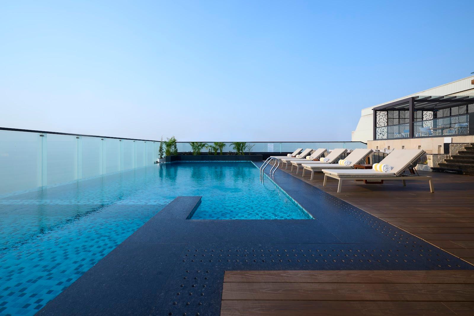 IRIS Sarovar Portico – photo 4