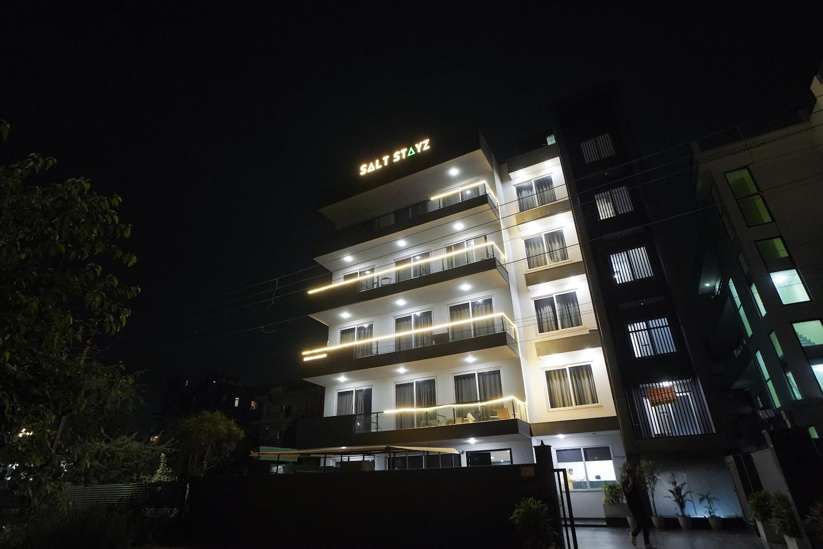 Saltstayz Select - Near Sohna Road City Center – photo 1