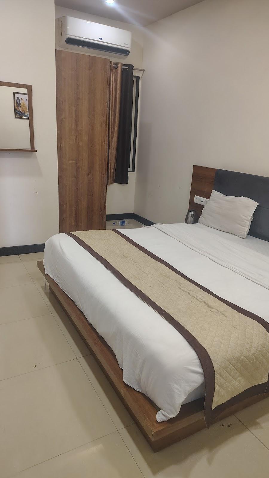 Hotel Madhuram – photo 2