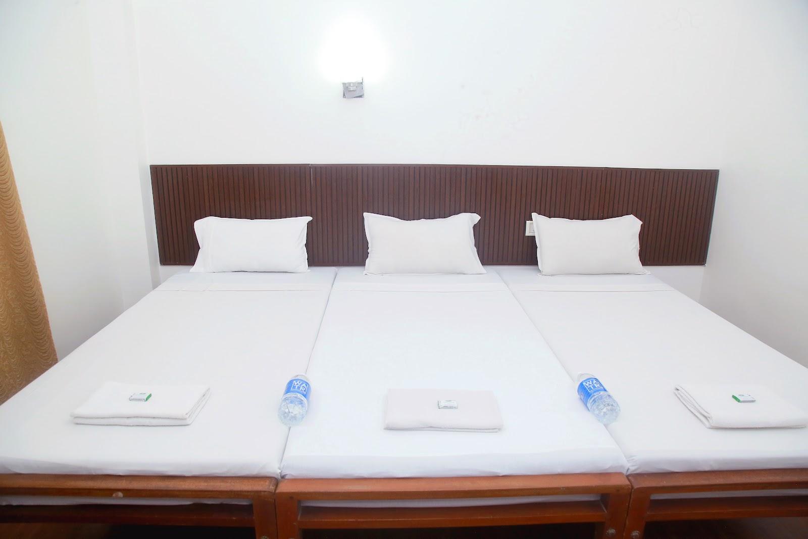 Hotel Srinivas – photo 3