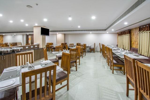 Collection O Daba Garden Road – photo 4