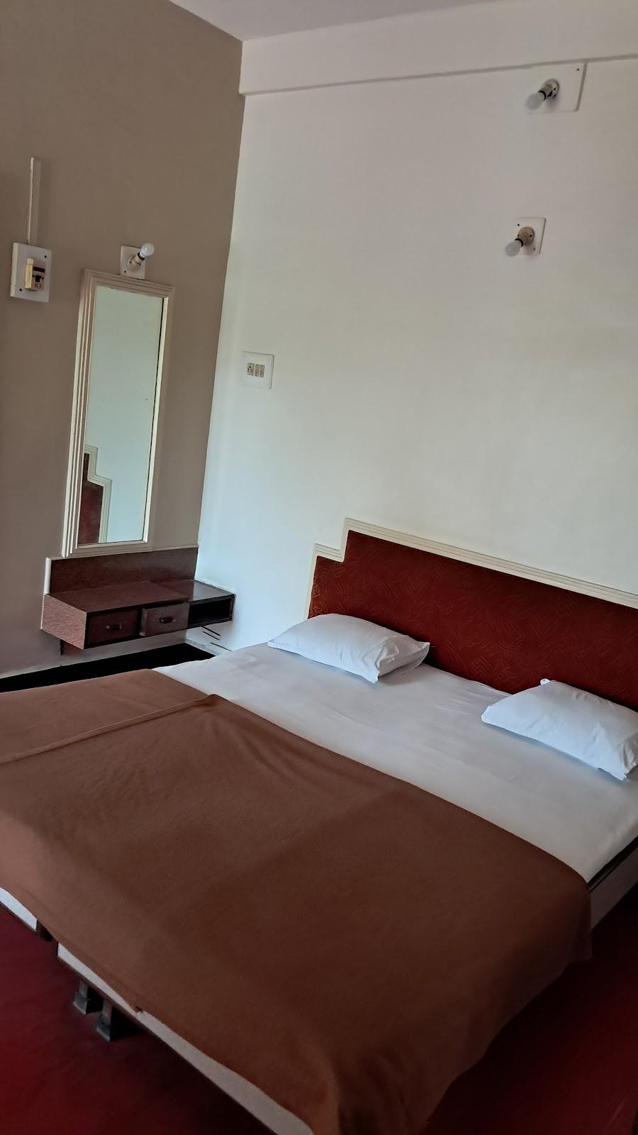 Hotel Sai Prarthana – photo 4