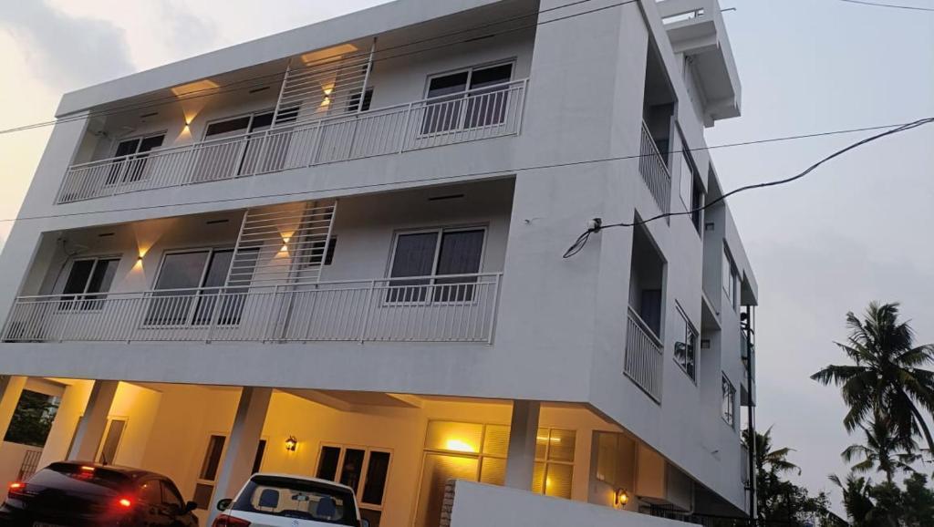 Serenity Hotel – photo 1