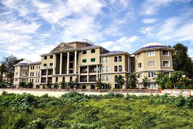 The Golden Suites & Spa – photo 1