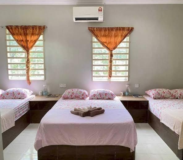 OYO 91002 D Qamar Motel – photo 1