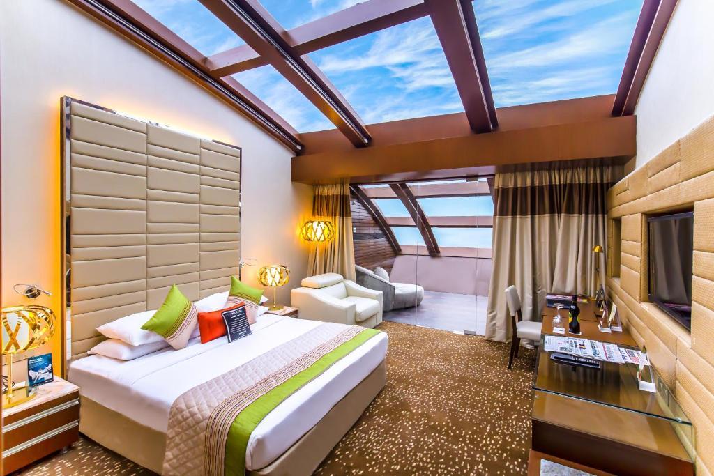 Hotel Sahara Star – photo 3