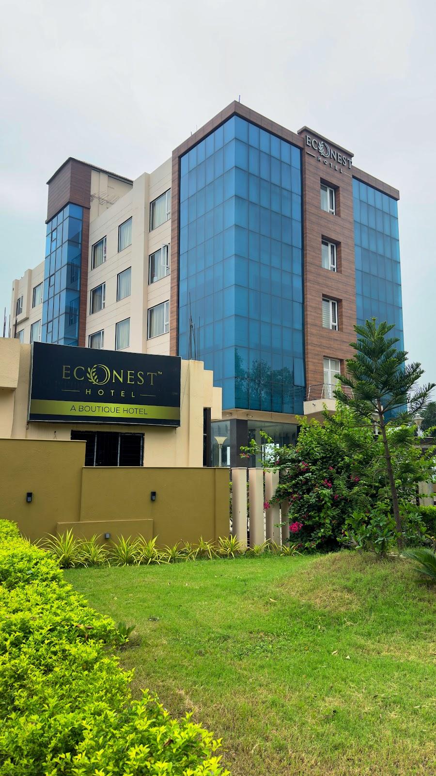 Econest Hotel