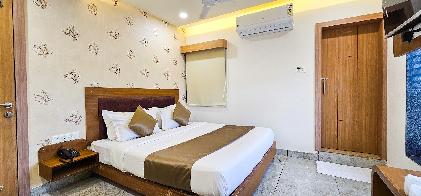 Hotel Nova Venus - Madhapar Chowkdi – photo 2