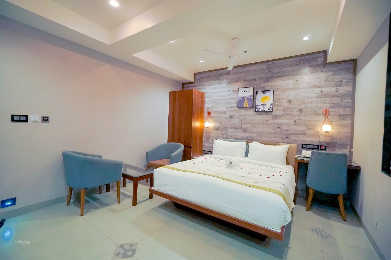 RG Exclusive Stay & Fine Dine – photo 3