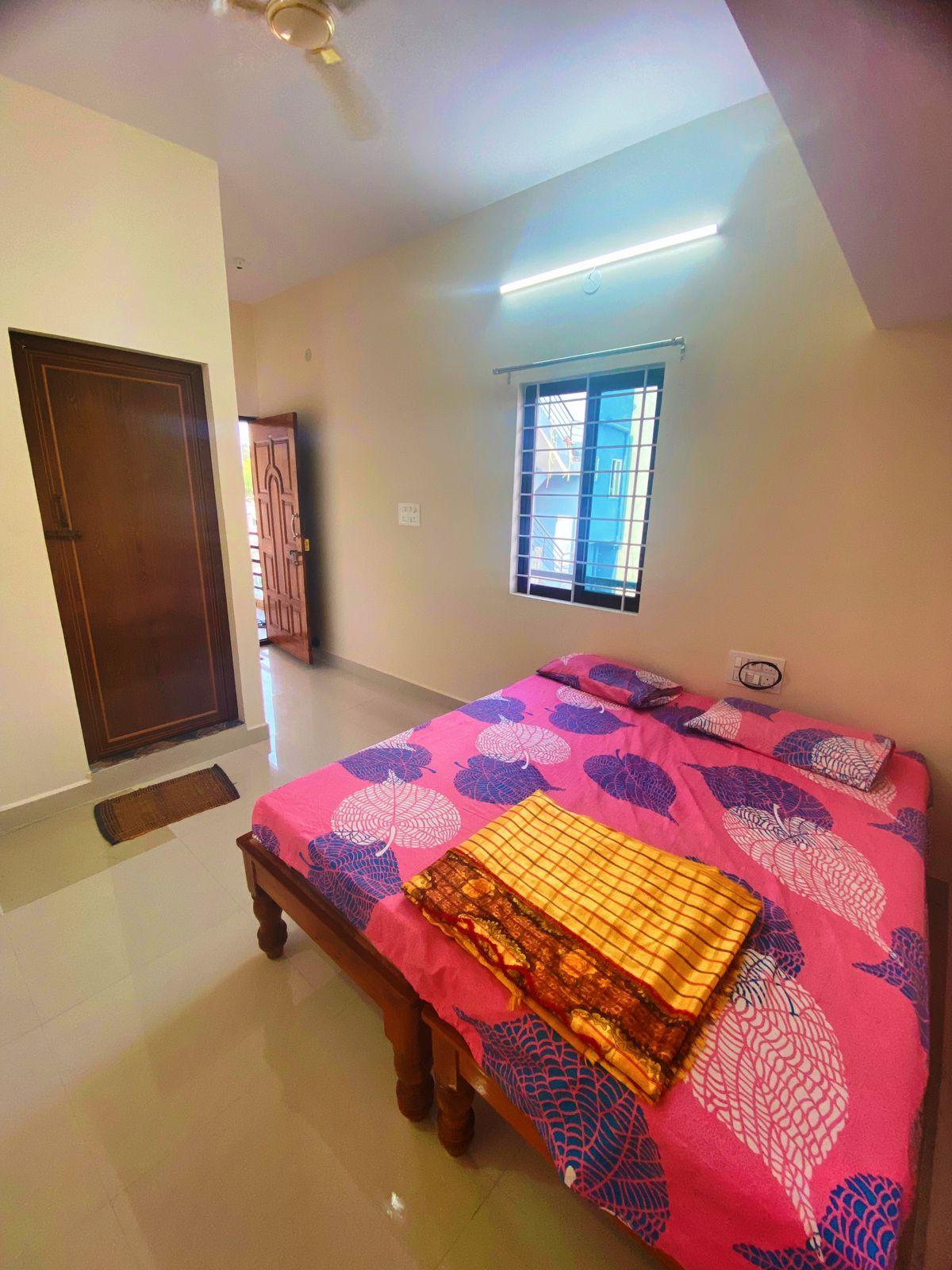 Hotel Vel Residency - Opp SMVT Bengaluru Station – photo 3