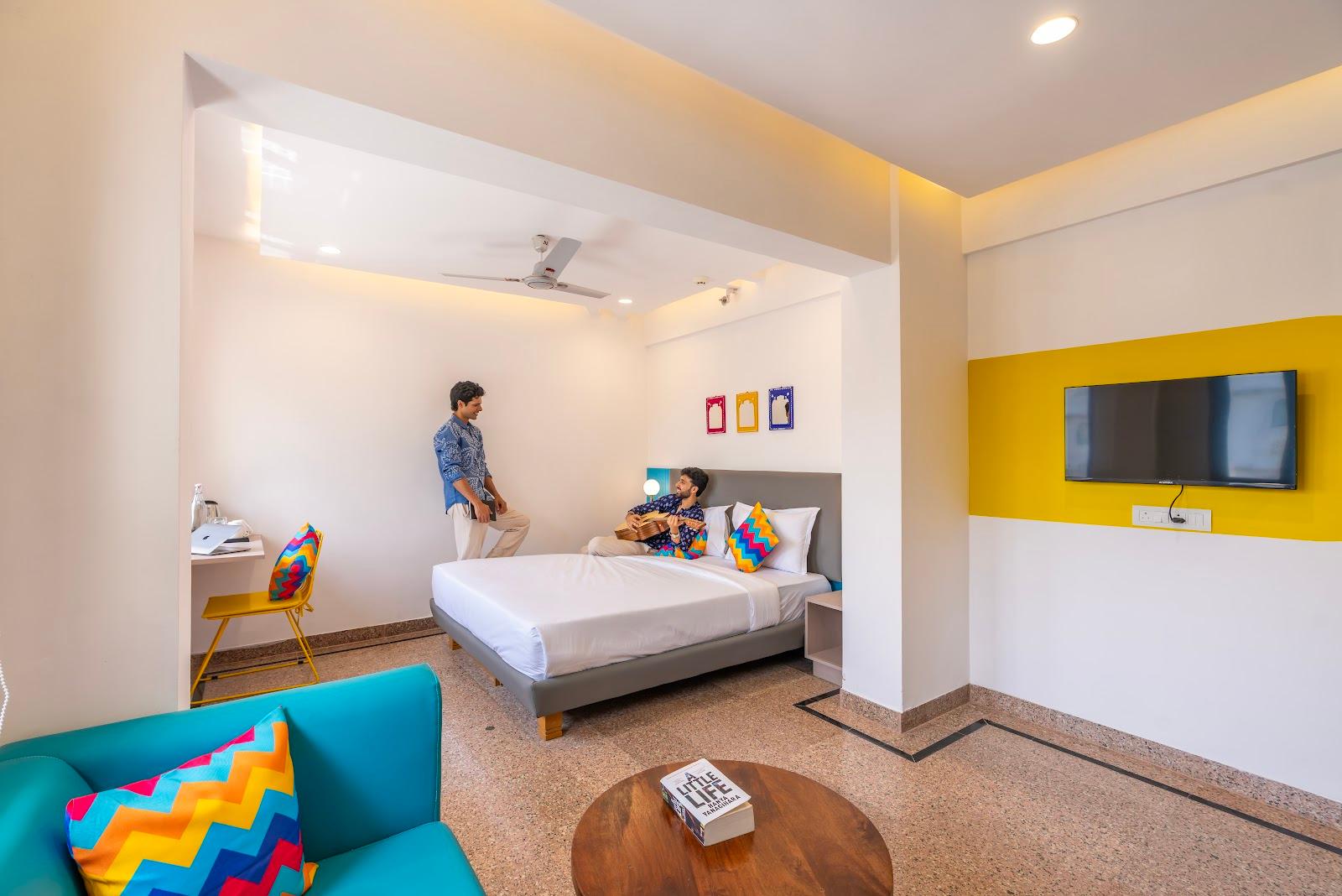 goSTOPS PLUS Udaipur, Gulab Bagh – photo 2