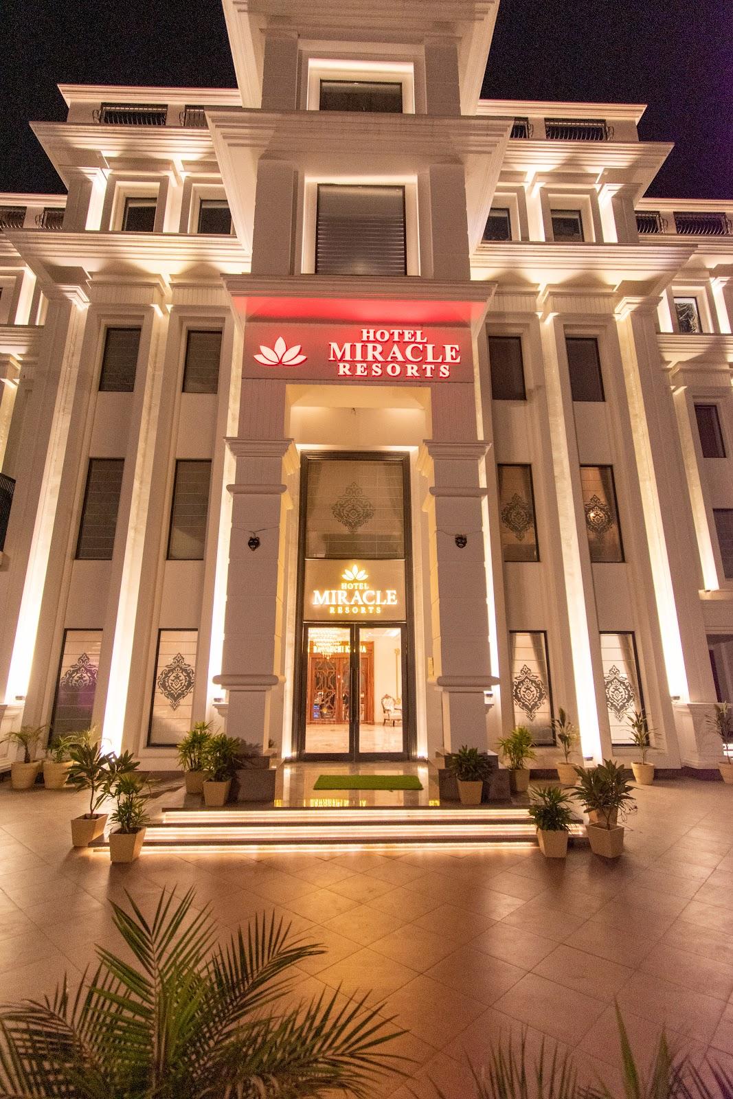 Hotel miracle resorts – photo 1