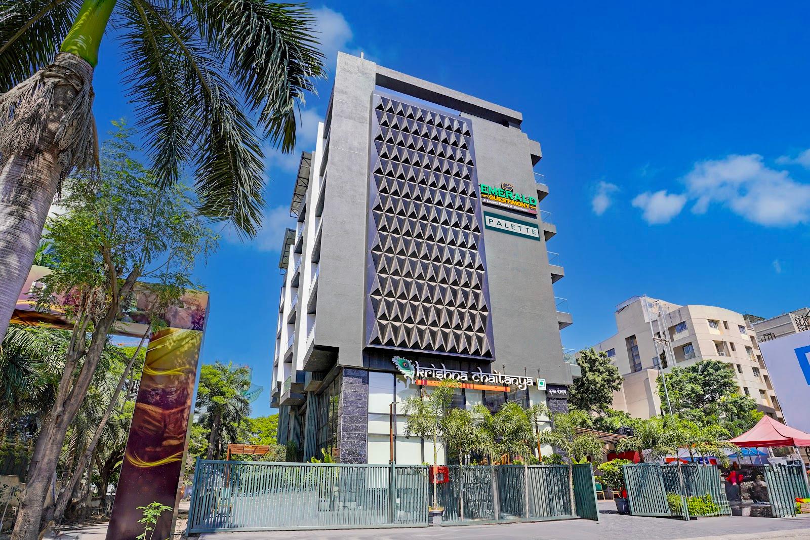 Palette by OYO Magarpatta City Formerly Emerald Guestimony – photo 1