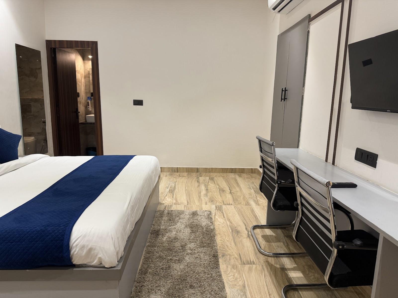Hotel Taj Way – photo 4