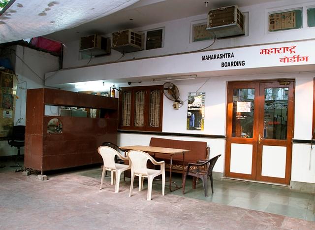 Maharashtra Boarding ac Dormitory mumbai central – photo 1