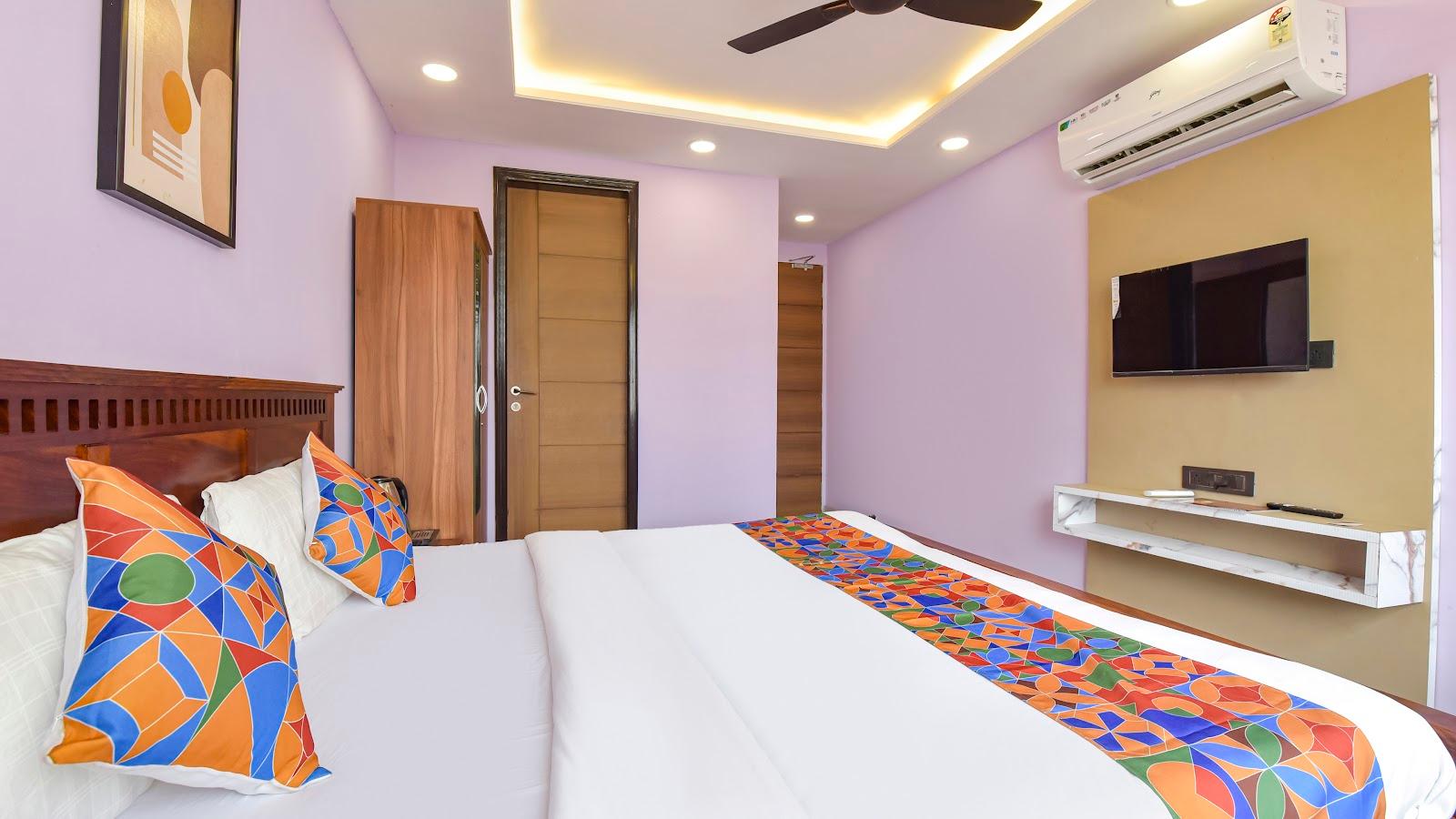 FabHotel Pink Palace - Hotel in Raja Park – photo 2