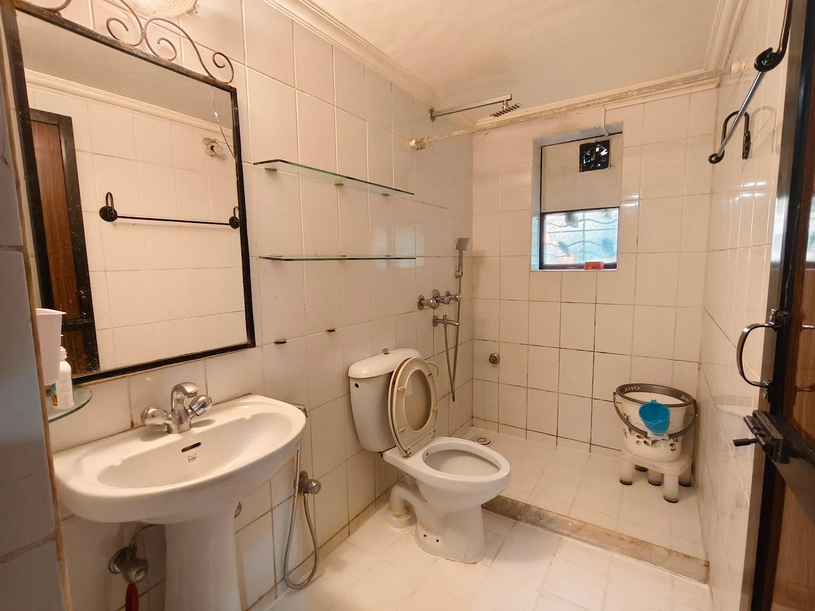 Portuguese 4BHK AC Villa 250mtr fm Candolim Beach fromSanchita – photo 3