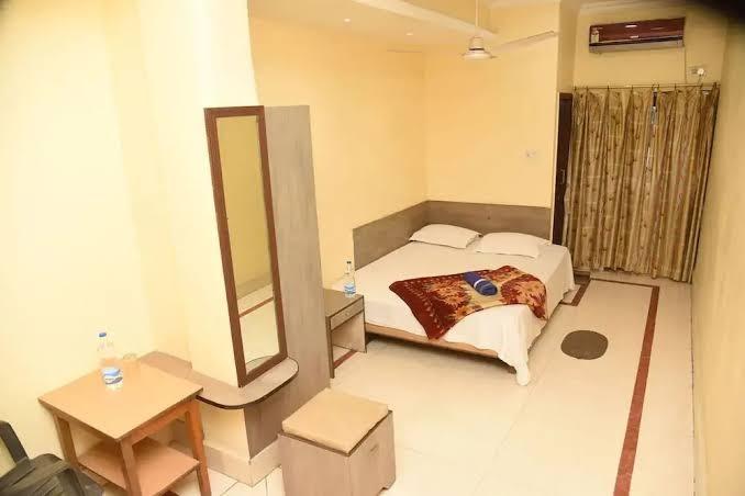 Hotel Tulip – photo 4