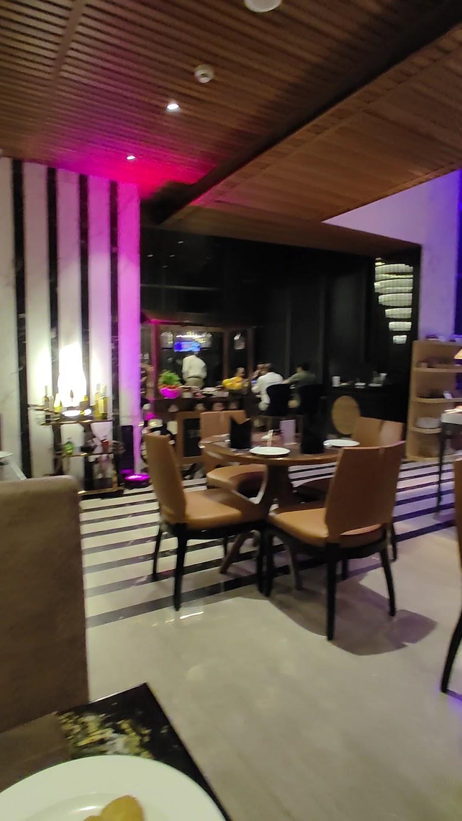 Lemon Tree Premier, Malad, Mumbai – photo 2