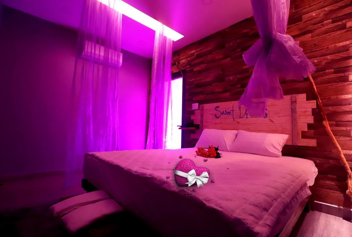 LOOVE HOTEL – photo 4