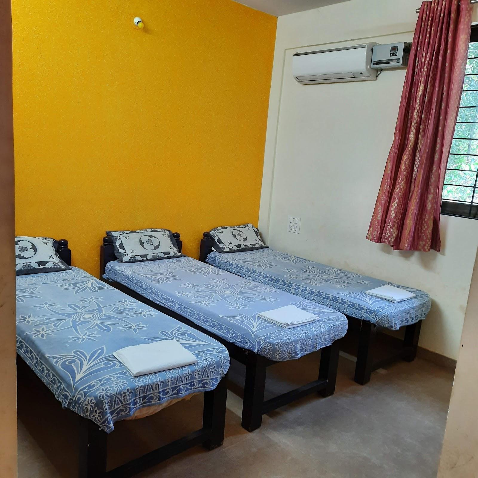 Manali Guest House – photo 1
