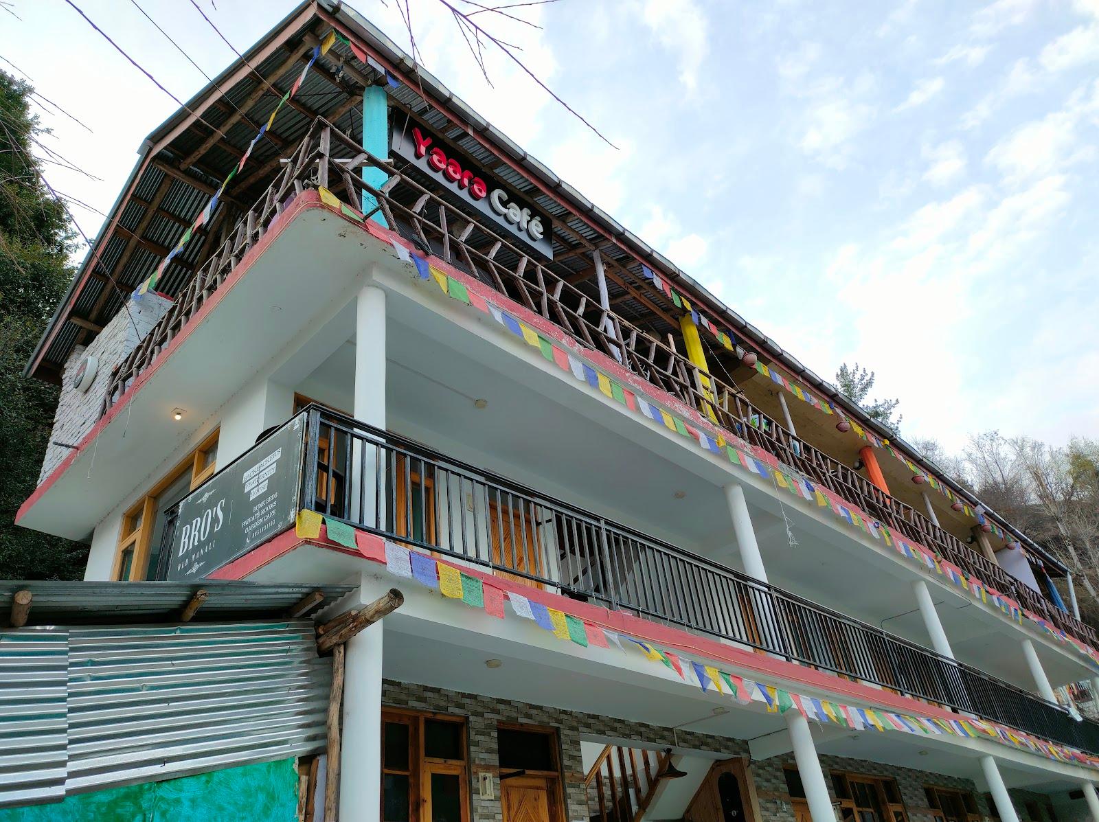 Bros Hostel – photo 1