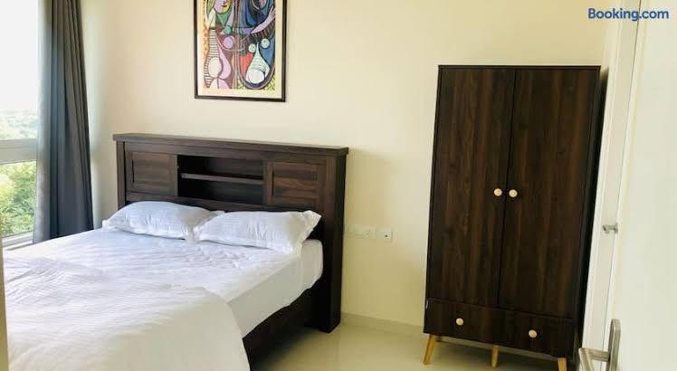 lovely 2-bedroom sea view serviced apartment dabolim goa – photo 2