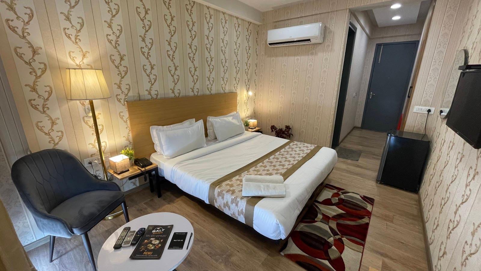 Saltstayz Select - Near Sohna Road City Center – photo 3