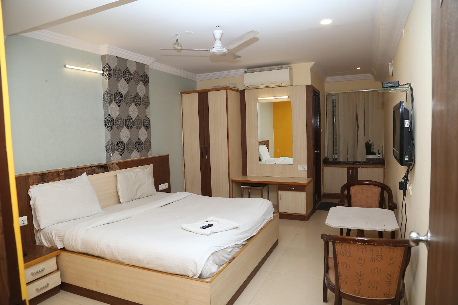 Hotel Sri Sai Regency – photo 2
