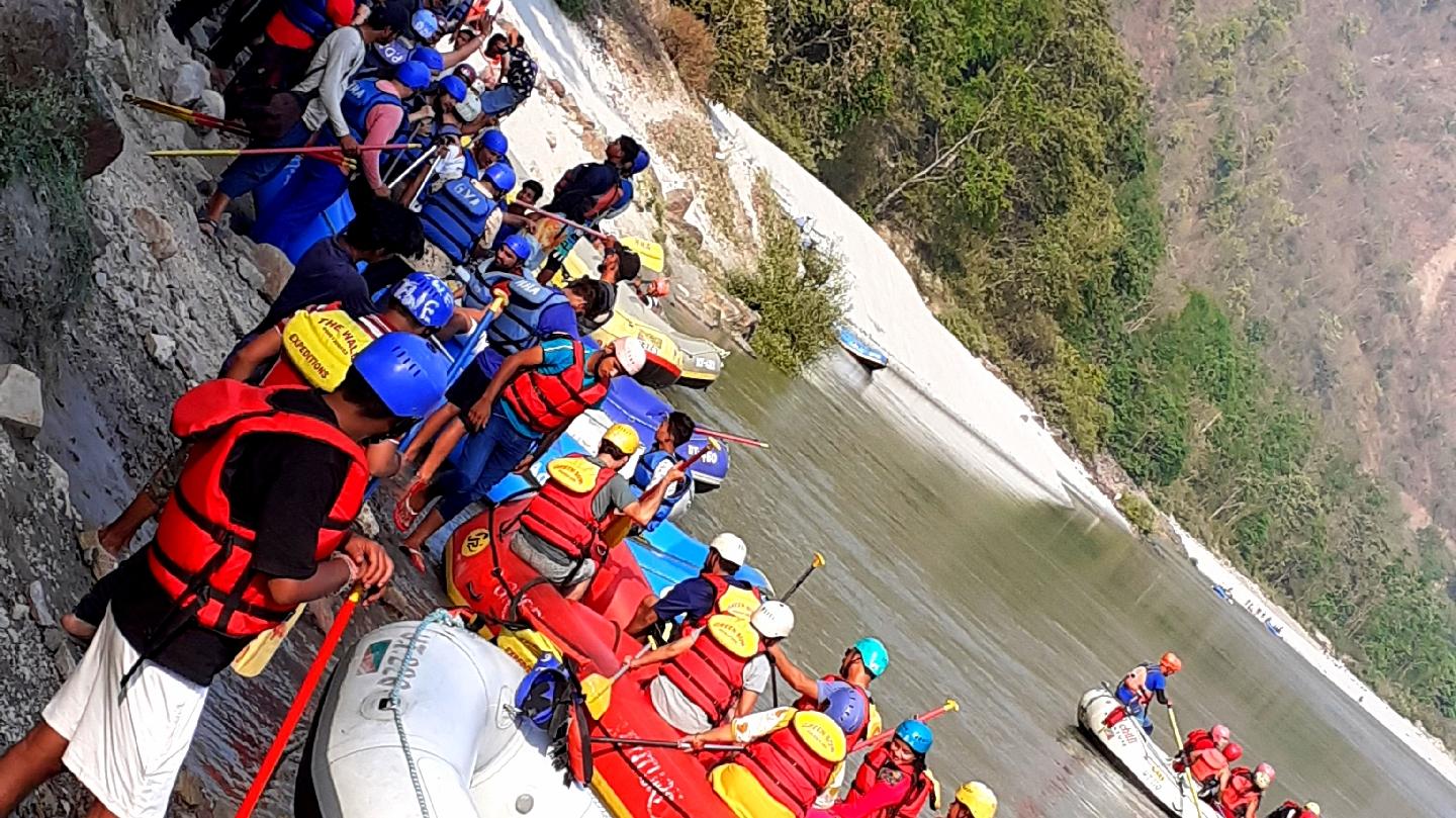Rishikesh River Rafting & Camping - LG Adventure – photo 1