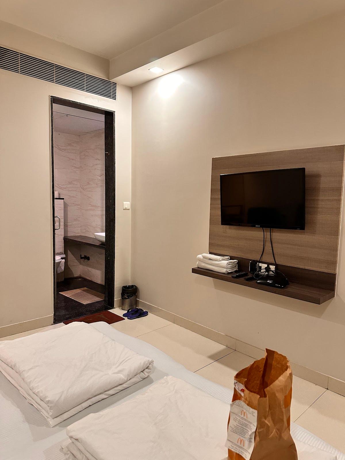HOTEL SOPAN HEIGHTS – photo 2