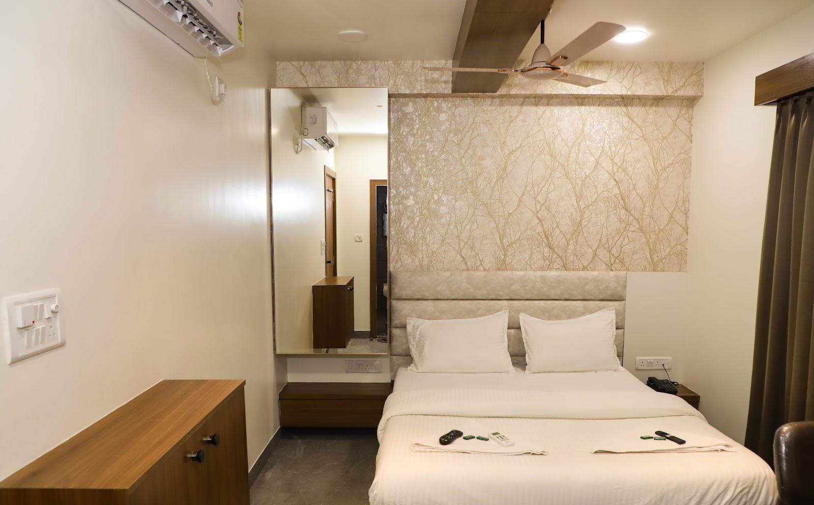 PNP hotel – photo 1