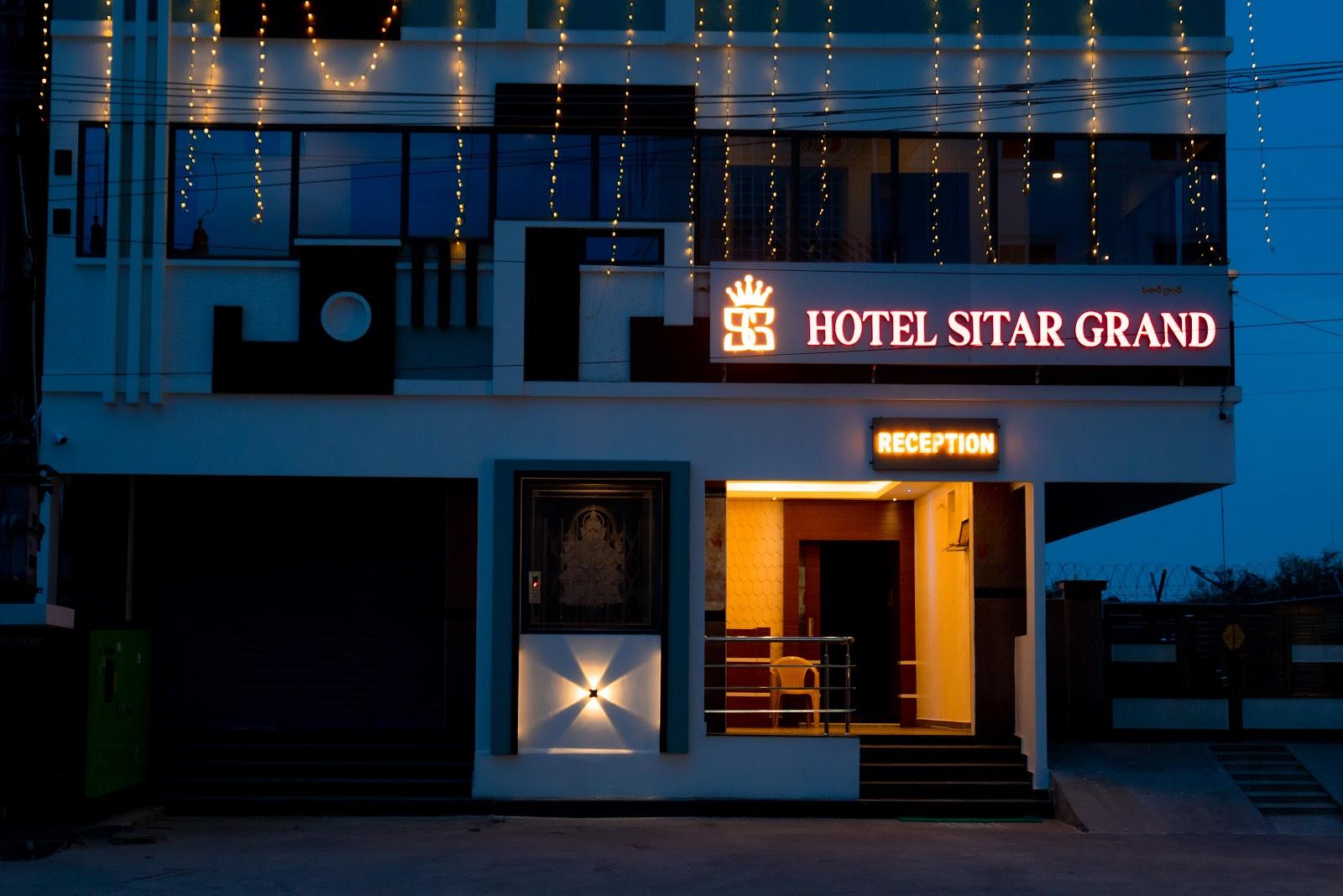 Hotel Sitar Grand – photo 1