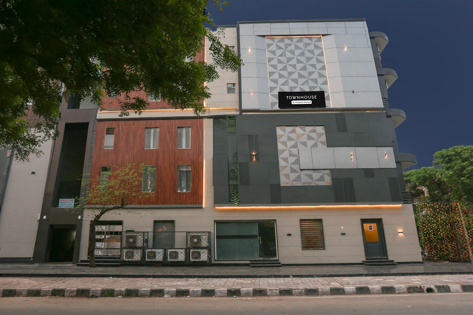Super Townhouse Rohini Sector 18 Formerly Relic Stay – photo 1