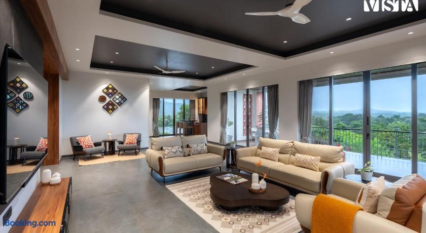 StayVista at The Rainfield Villa | Premium Villa with Swimming Pool in Nashik – photo 3
