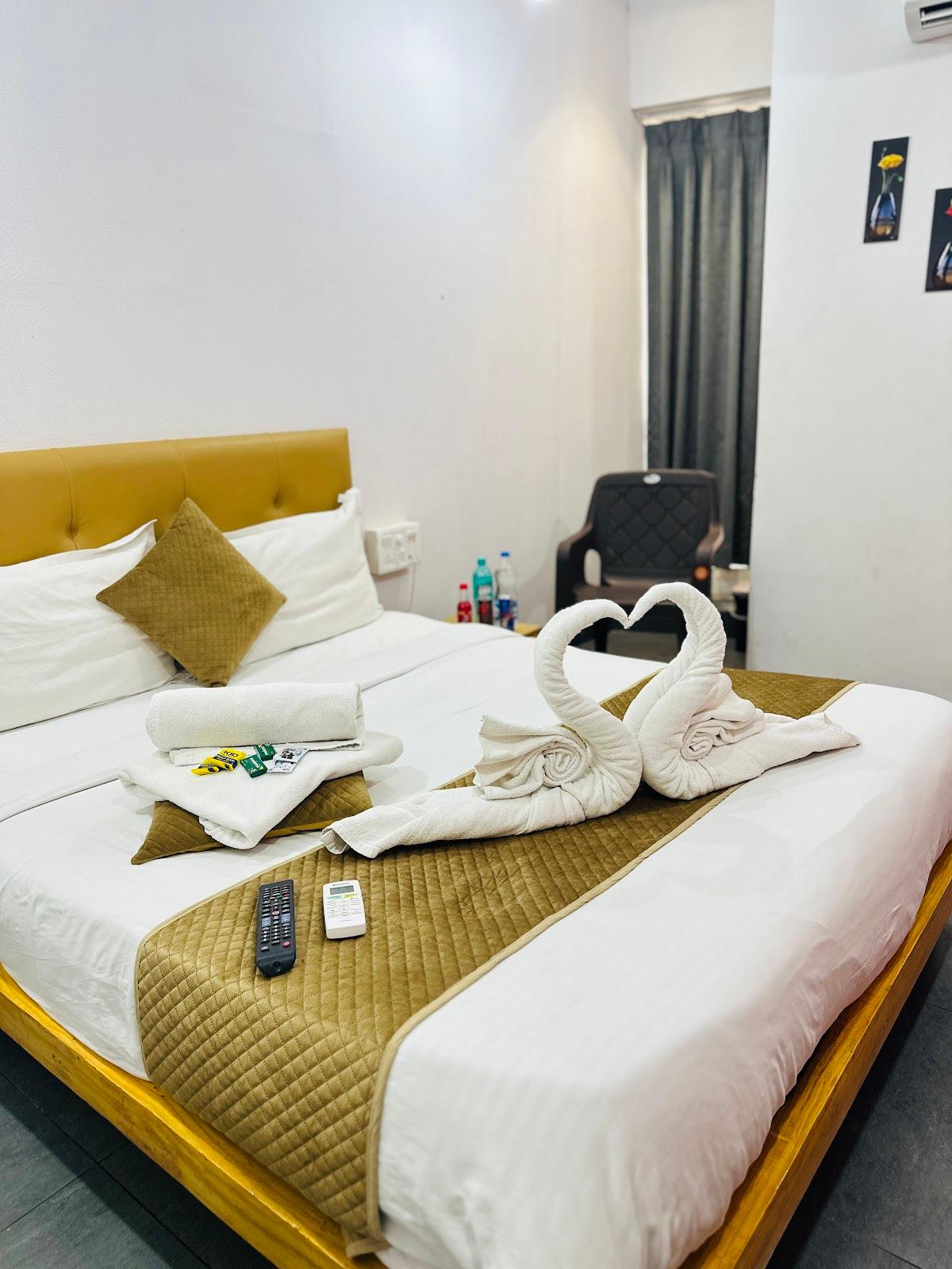 Hotel Skycity Surat – photo 4