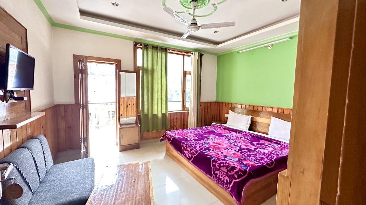 Hotel Hill Town – photo 1