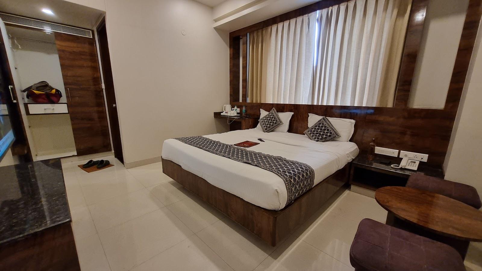 Springs Hotel – photo 3