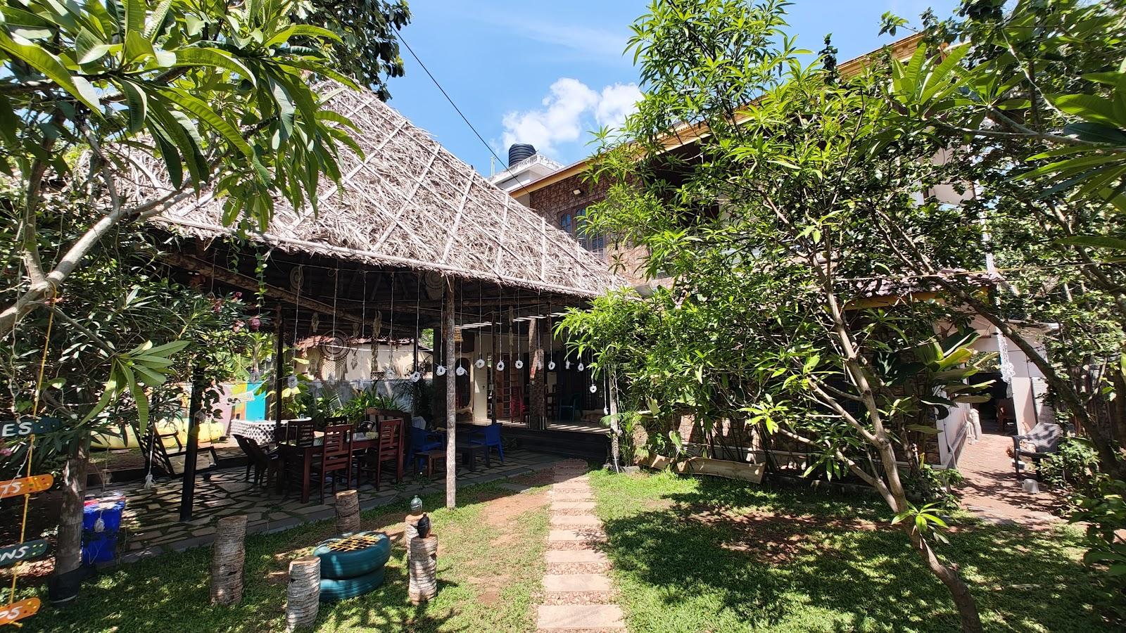 Sky's Surf Hostel – photo 1