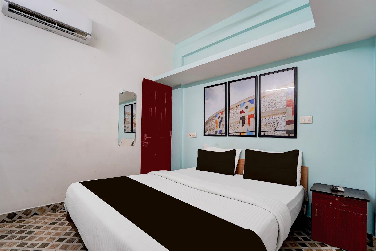 Super Hotel O by OYO Palarivattom Metro Station Formerly South Gate – photo 1