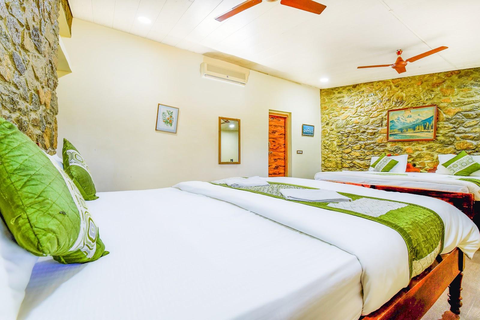 Hotel Castle Rock Mount Abu by SAH – photo 3