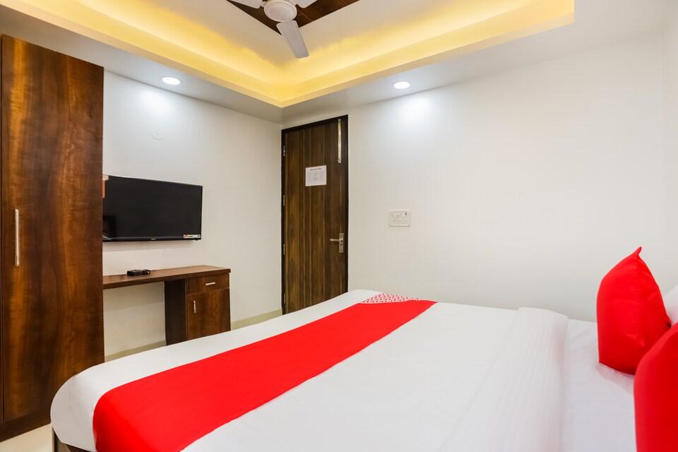 OYO Flagship Hotel Signature Rooms Near Dashrath Puri Metro Station – photo 3