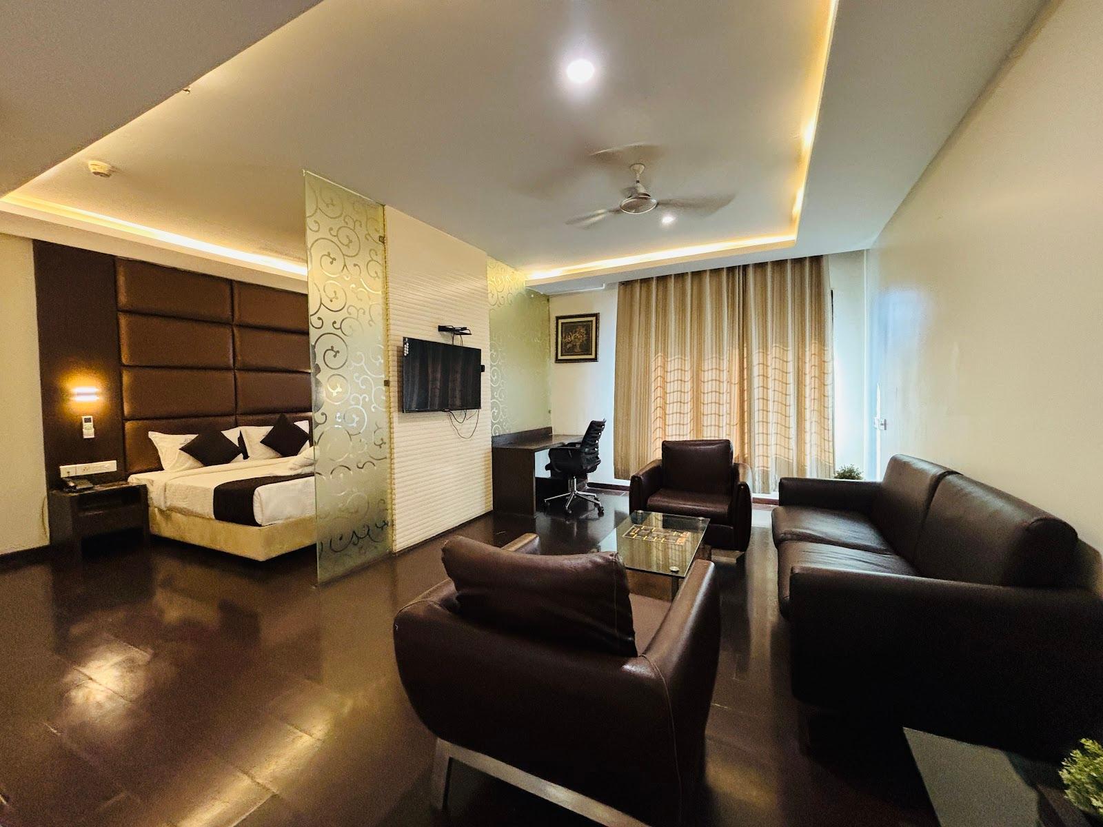 Hotel Lotus Grand Jubilee – photo 4