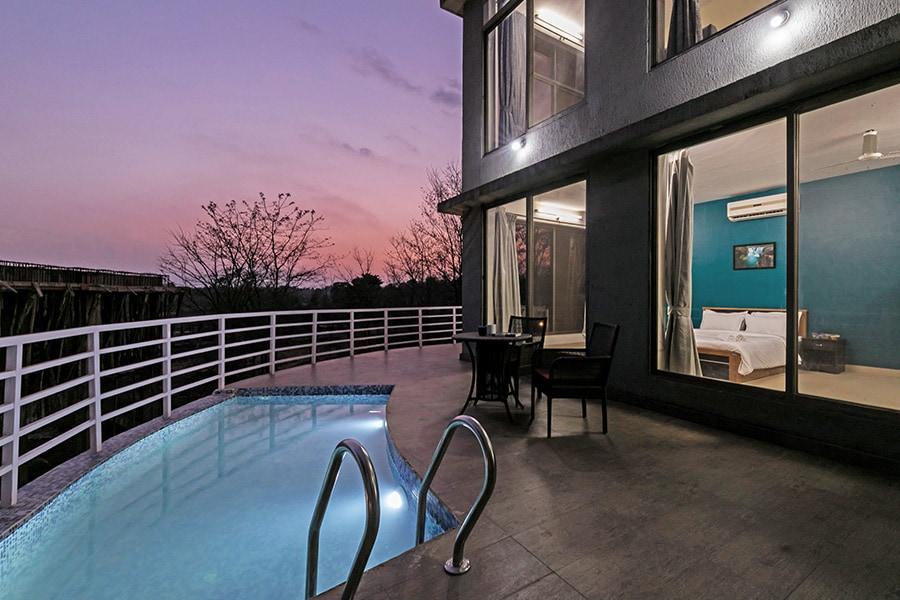 StayVista at Elevar Villa in Karjat | 5 BHK Luxury Villa – photo 1