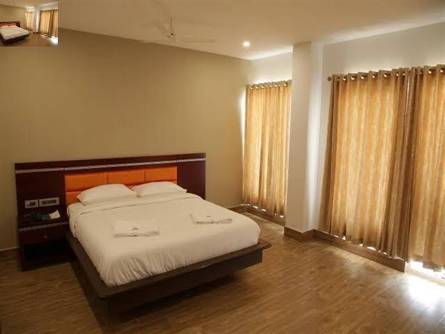 Hotel Shanthi Inn Grand – photo 4
