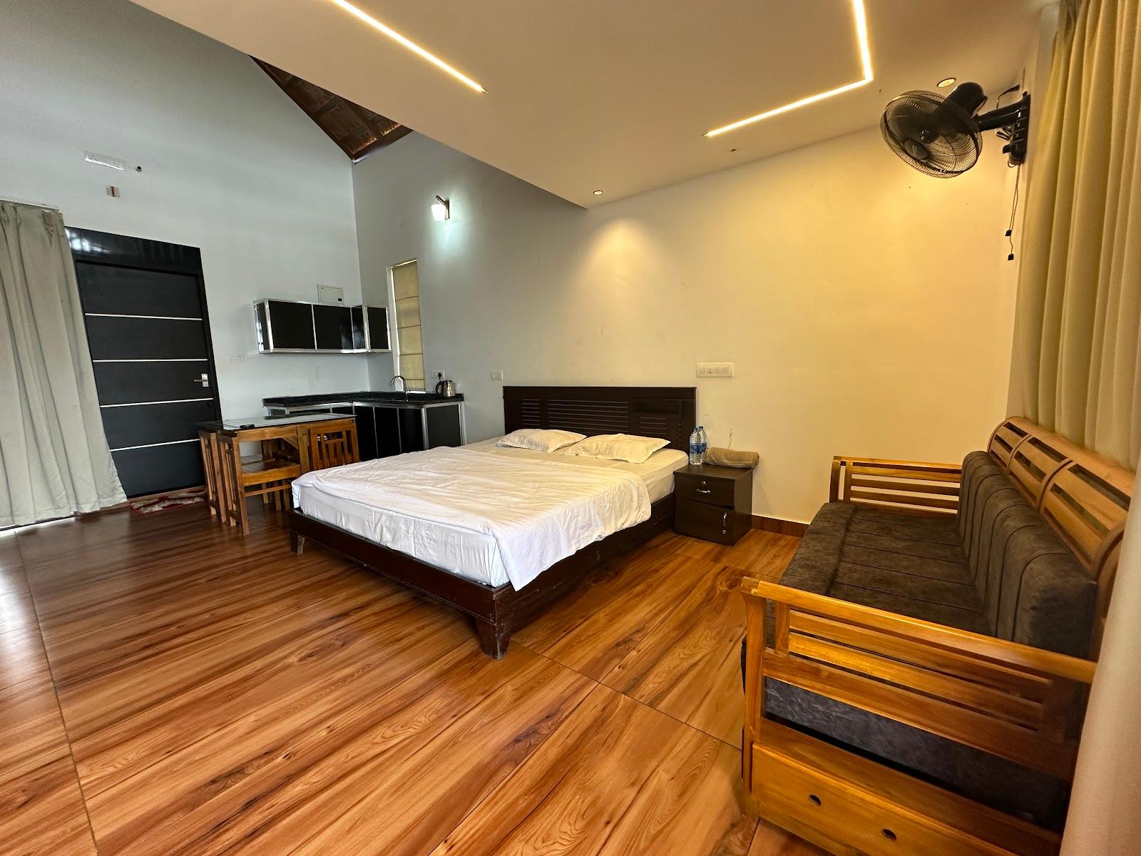 HOLIDAY VILLA KAKKADAMPOYIL – photo 4