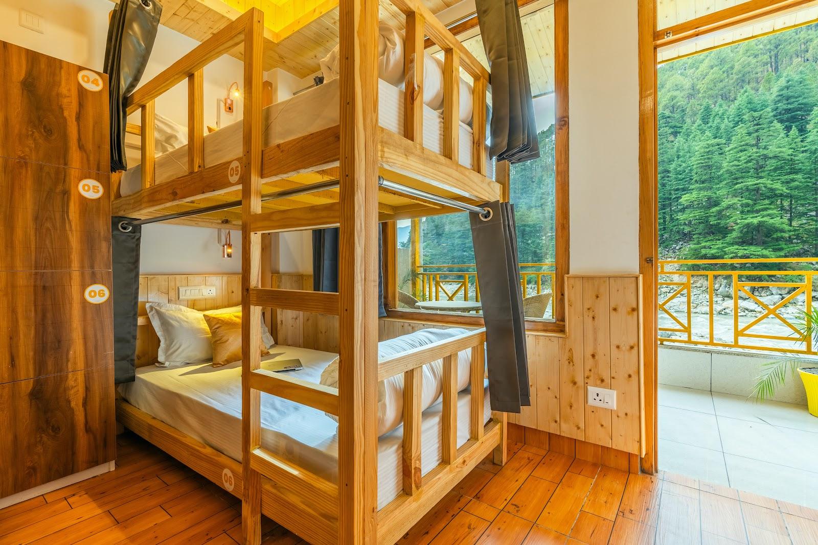 The Social Stays Kasol (formerly ArtBuzz) – photo 3